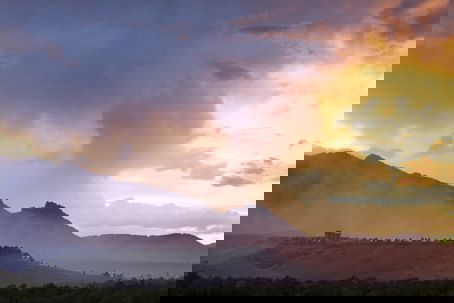 landscape photo of a sunset on a mountain range